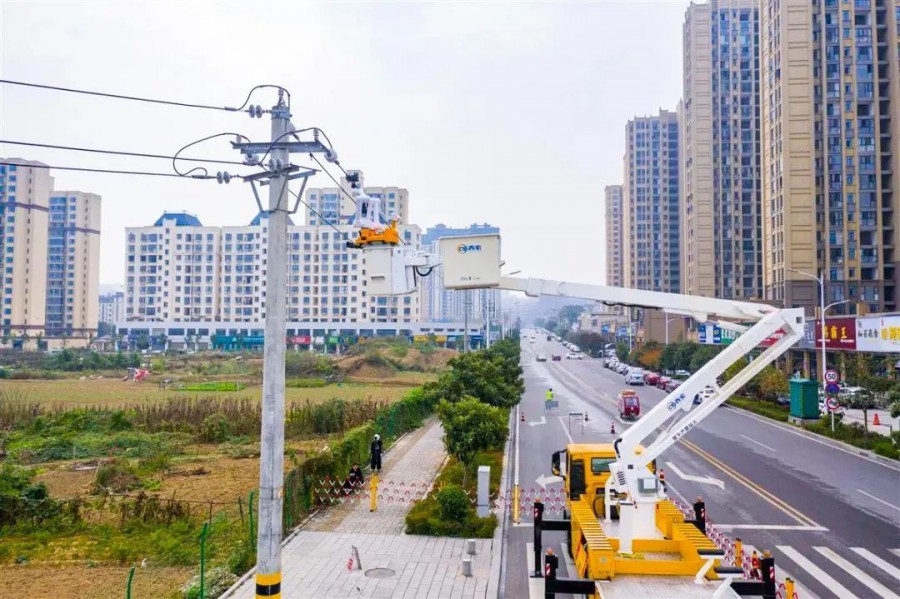 智能帶電作業機器人