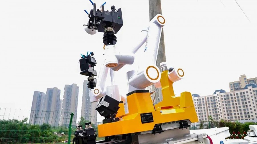 智能帶電作業機器人